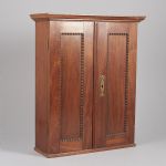 1358 1309 HANGING CUPBOARD